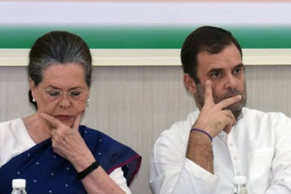 sonia gandhi back in congress leader