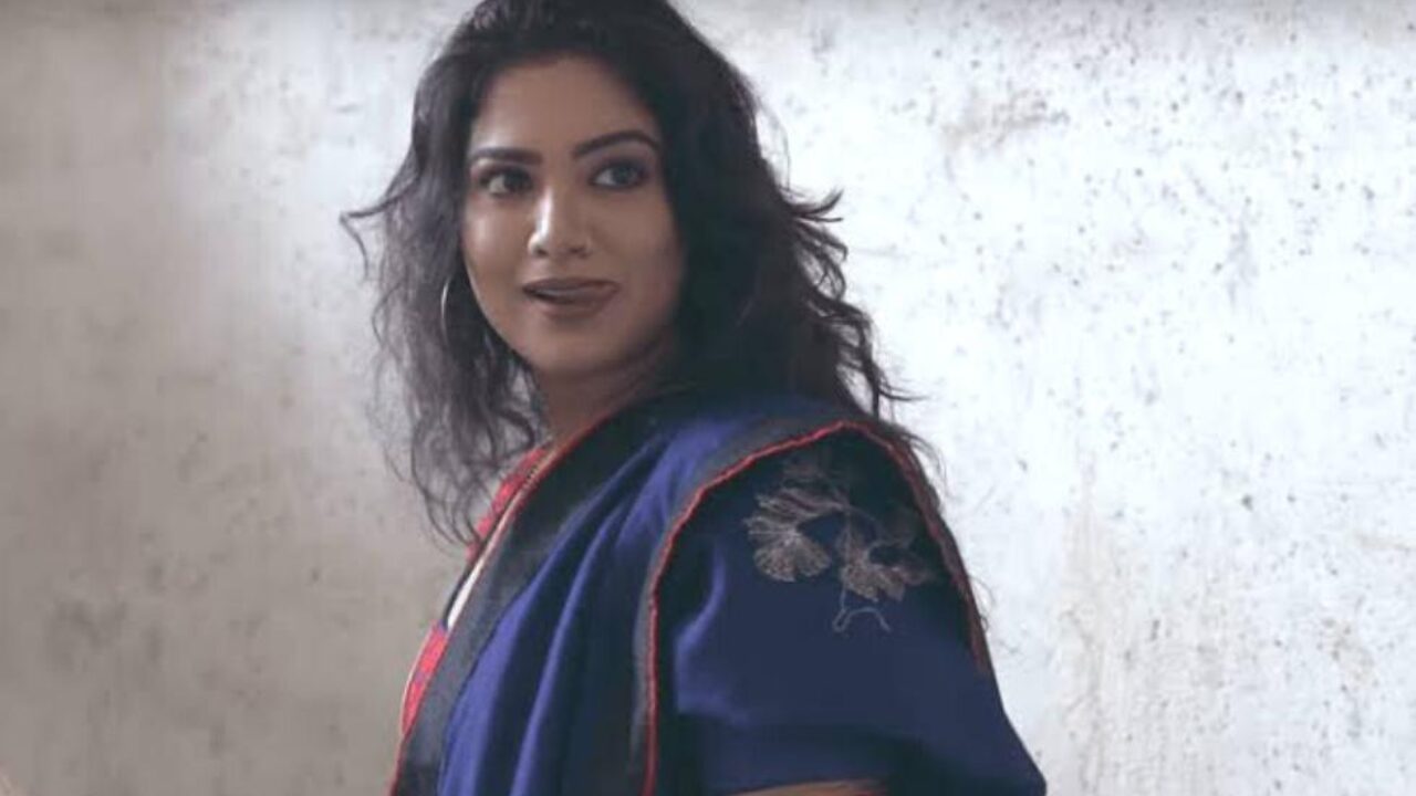 Kavita Bhabhi Web Series On ULLU - Watch Kavita Bhabhi Web Series On ULLU - Watch